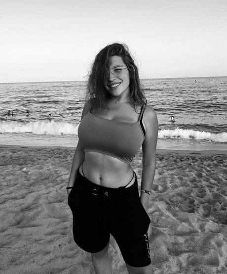 Anna Romero star free photo