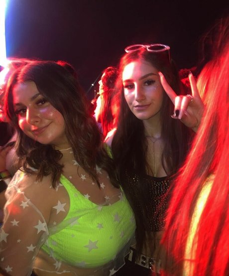 Samantha S free model photos