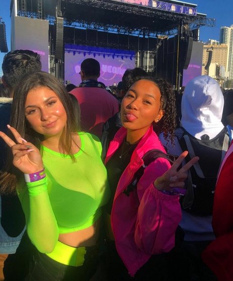 Samantha S pornstar nice picture