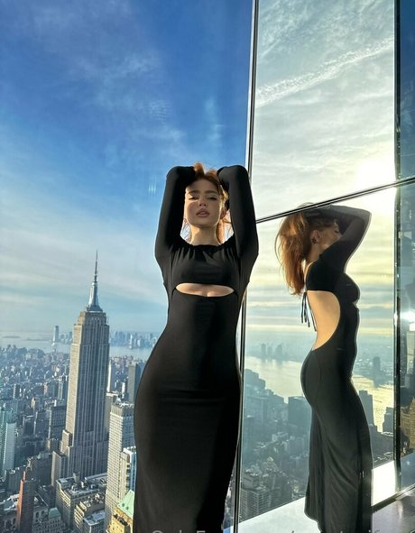 renatarifree hd model img