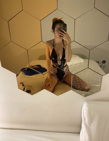 nataliaquimera art model archive