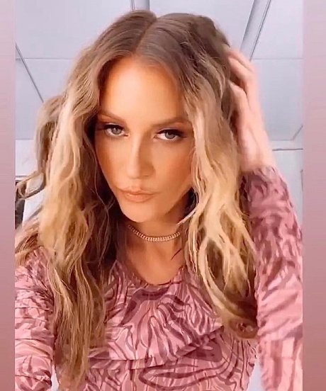 Kay Adams model perfect galleries