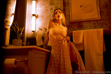 Boobasg model perfect pic