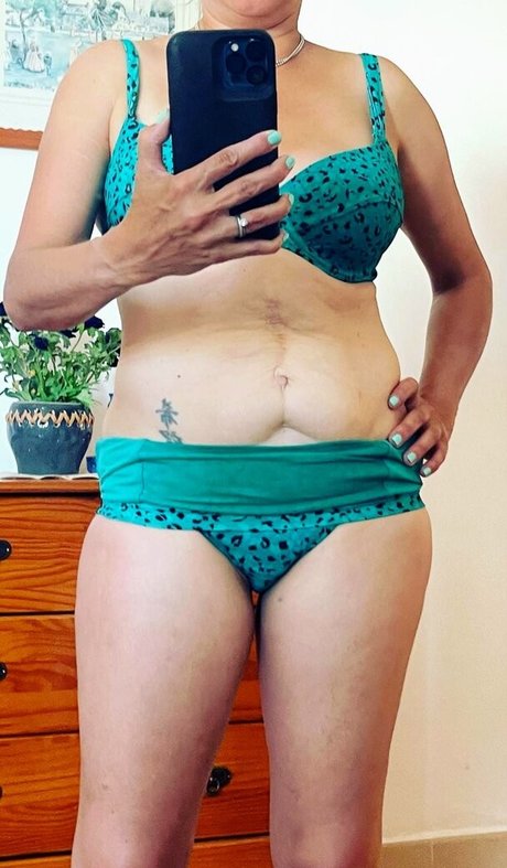 Sarah Cawood pornstar naked img