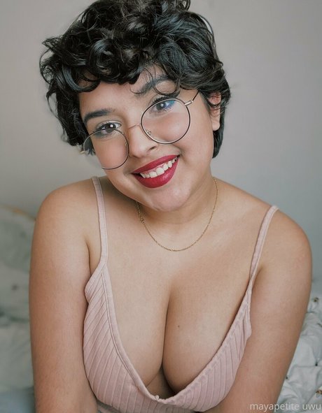 mayapetite hd model photo