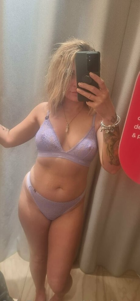 blondestephxx star art pic