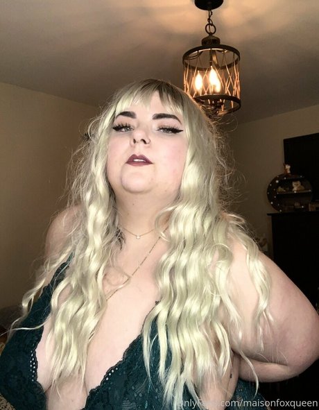 maisonfoxqueen beautiful actress gallery