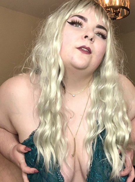 maisonfoxqueen hot actress archive