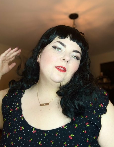 busty solo onlyfans xxx photo