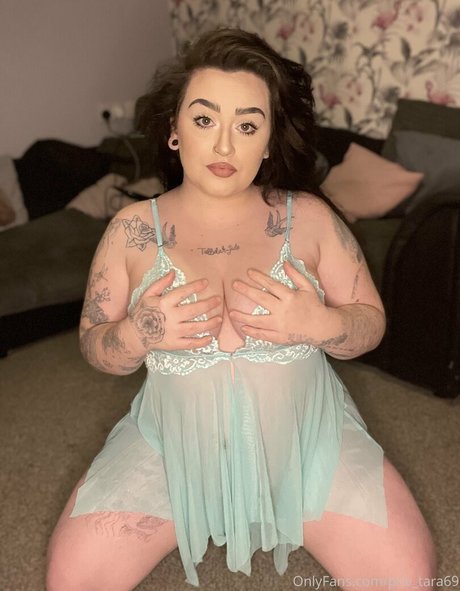 priv tara69 star erotic photo