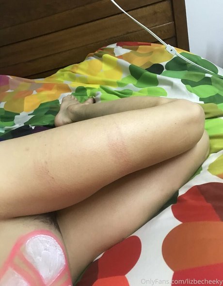 lizbecheeky model high quality images