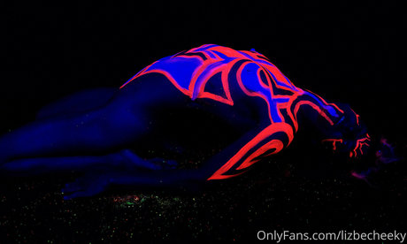 lizbecheeky model adult image