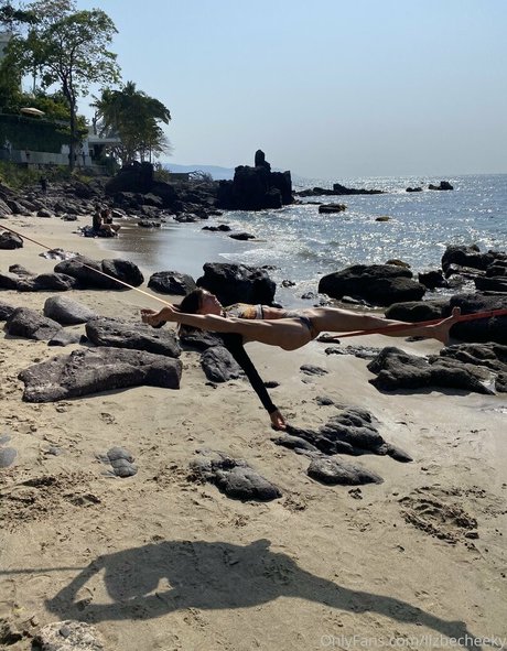 lizbecheeky top star pics