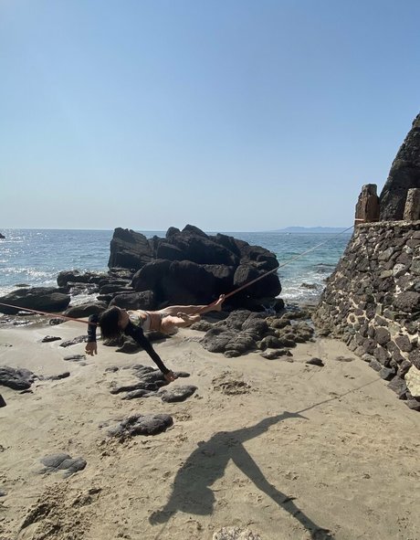 lizbecheeky model porn gallery