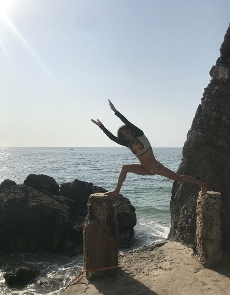 lizbecheeky xxx model photos