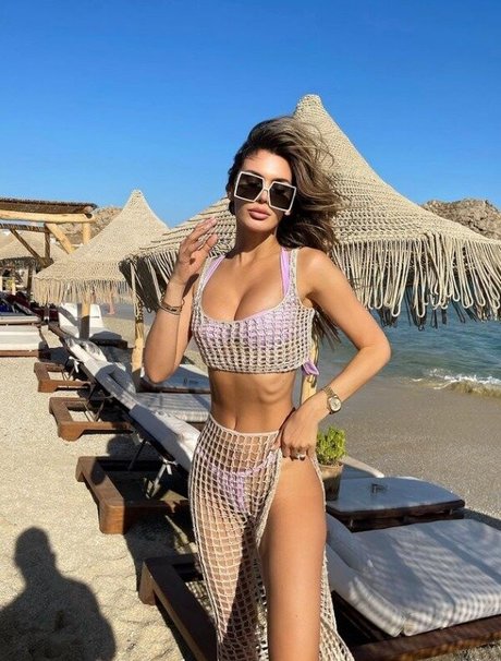 Tika Camaj model gallery