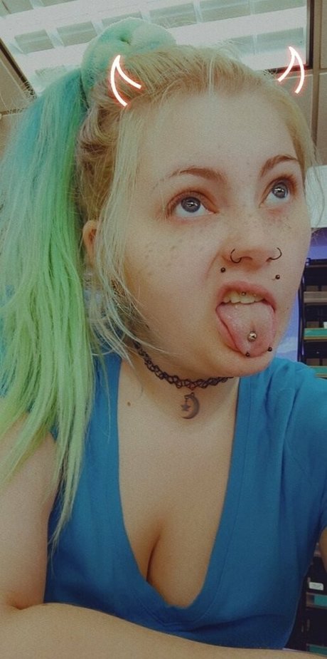 nikkimonstrosity model top pictures