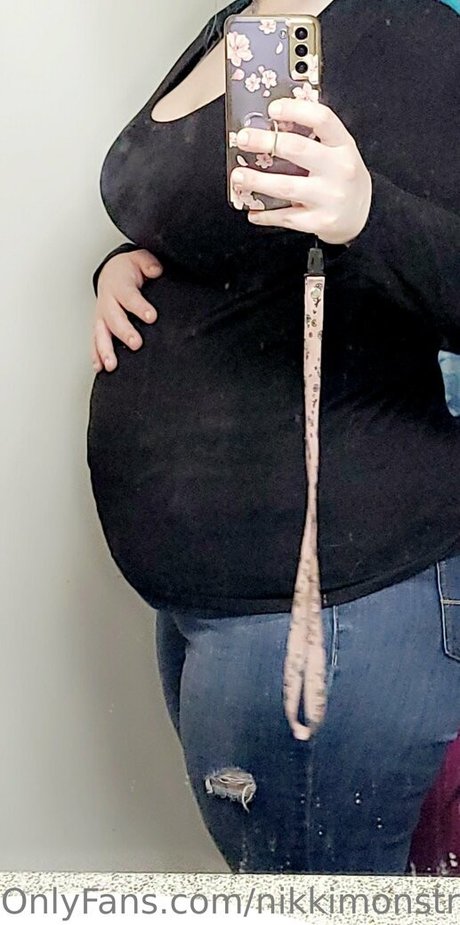 nikkimonstrosity star free pic