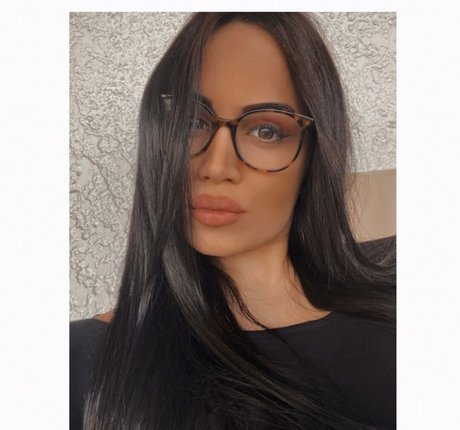 dhmhtra katee pornstar high quality image