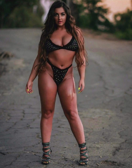 Nikiamarshalll beautiful star galleries