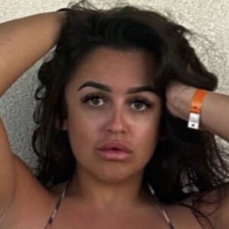 Nikiamarshalll erotic model pic