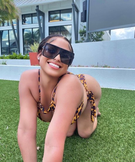 Gabbyamourr pornstar sex photo