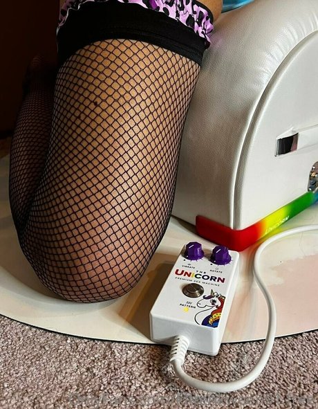 kittenkween91 free nude pornstar image