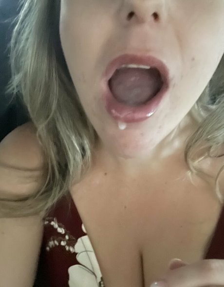 justicelv4 naked actress photo