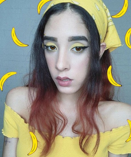 City Alien model porn archive