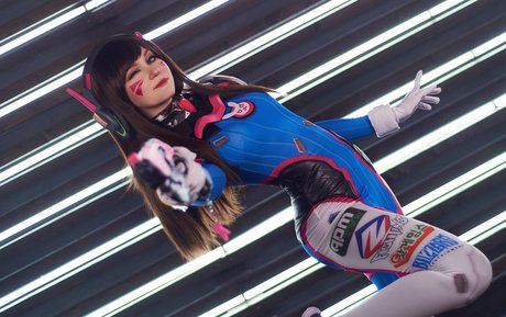 Erodaicon model pretty photo