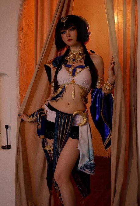 Erodaicon nudes model image