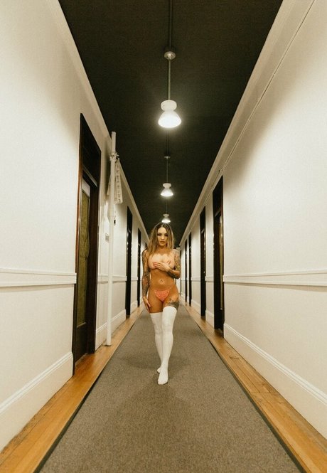 Sally Villagomez model best picture