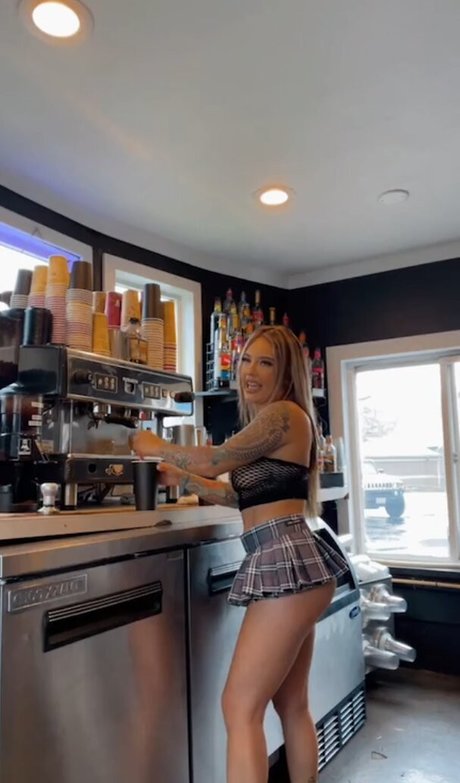 Sally Villagomez pretty pornstar pic