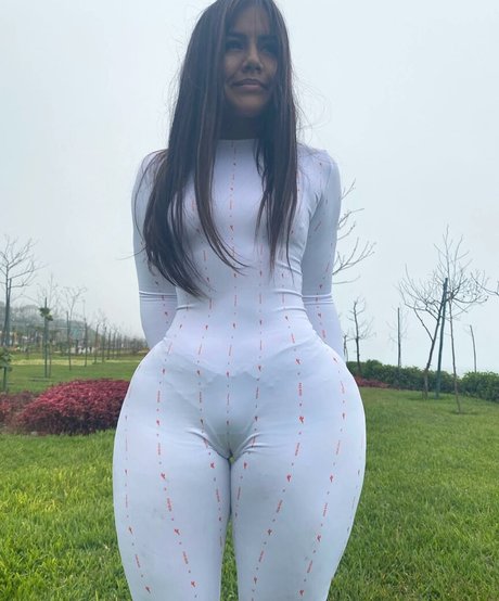 Nicol Pizarro pornstar free images