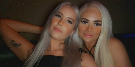 Pleasing Poppy model art pic