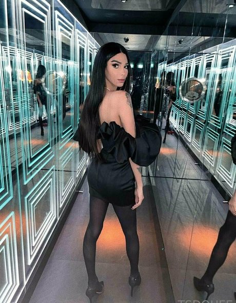 tsdouee ofc star nude pictures