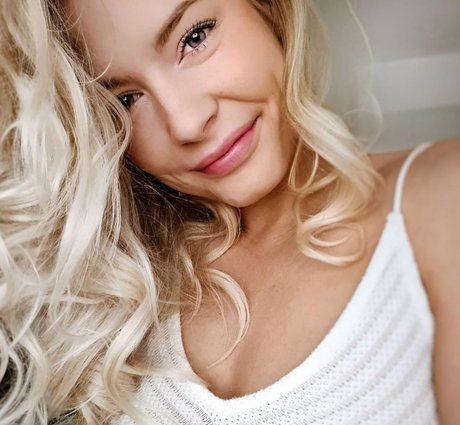 Laura Nieminen star hot picture