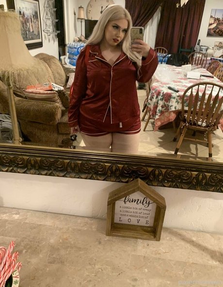 pixiechickxoxo xxx star archive