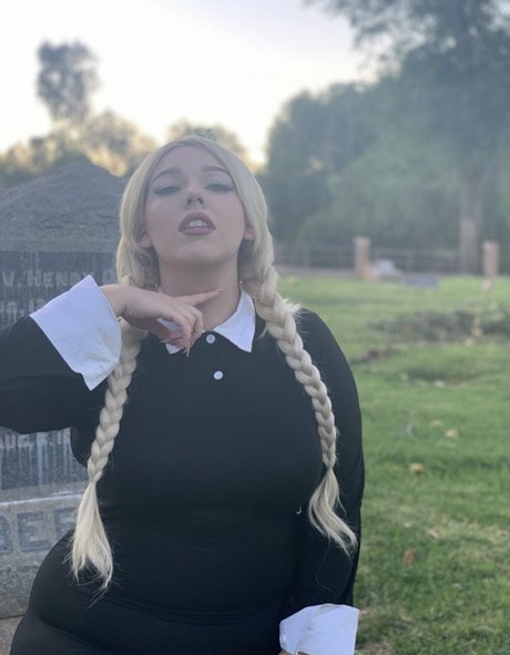 pixiechickxoxo nudes star image