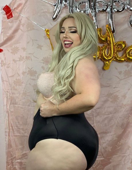 pixiechickxoxo star sexy pic