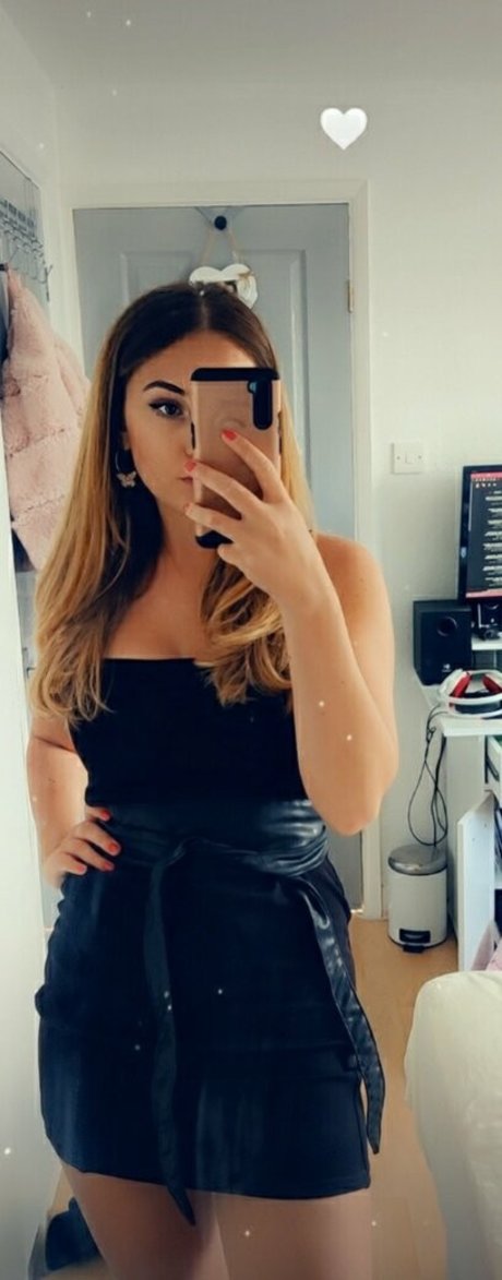 hannahnicolefitness beautiful pornstar image