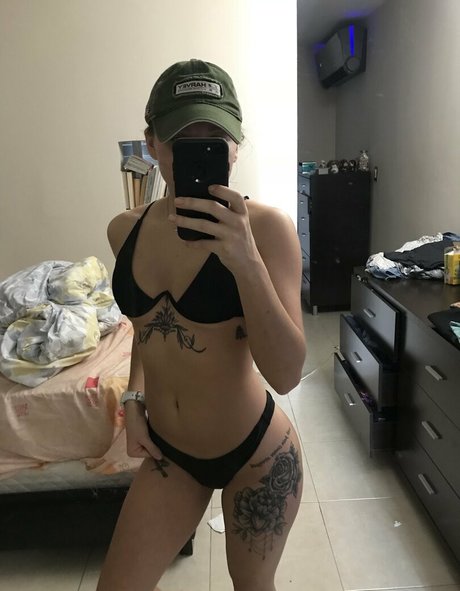 thigh high boots onlyfans pretty picture