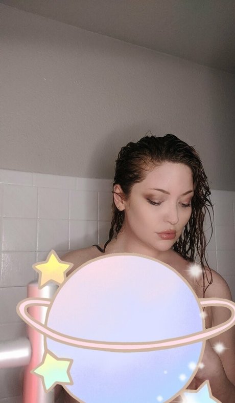 kellykirstein exclusive model picture