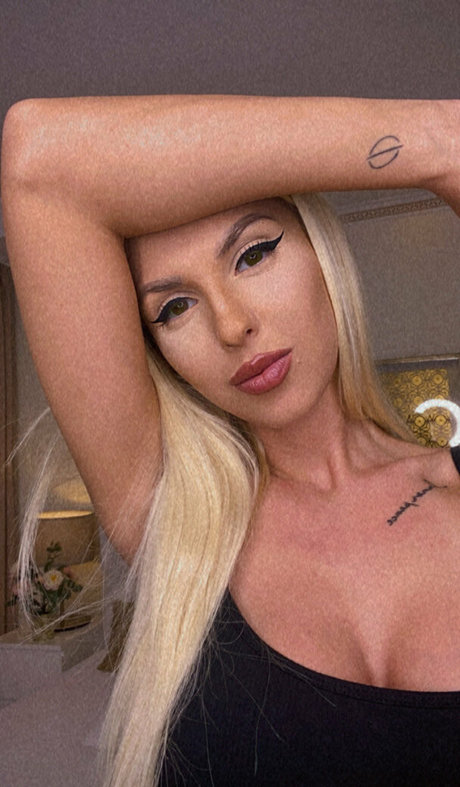 tonnia xxx star galleries