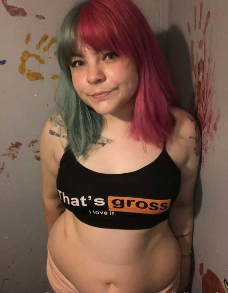 demonicdollyyysfw model hot pics