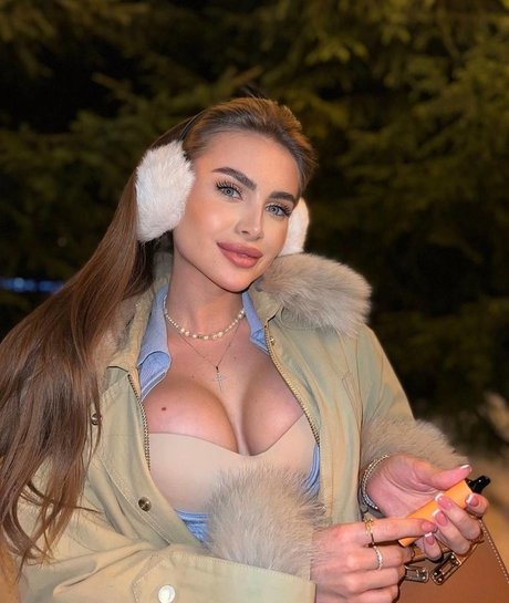 tinamayer model high quality photos