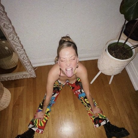 Luna Montana star exclusive images