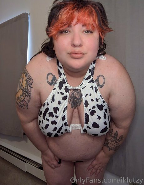 iklutzy model sexy photos