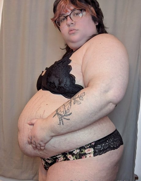 iklutzy nudes star photo