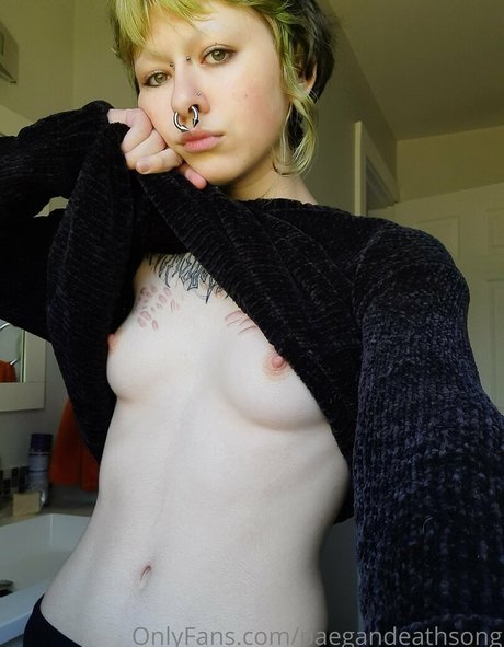 paegandeathsong model beautiful photo